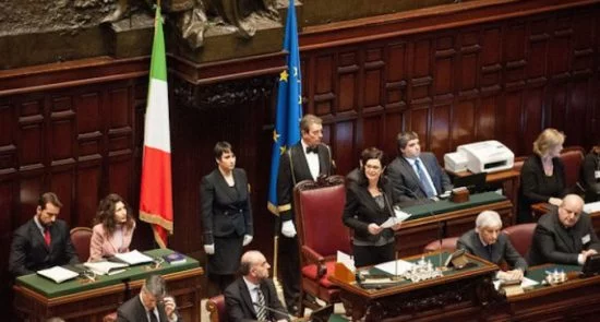 رابطه جنسی نامشروع دو نماینده پارلمان ایتالیا
