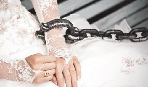 نگرانی مسوولین از افزایش ازدواج‌های پیش از وقت در افغانستان