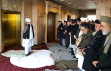 طالبان نماز 226x145 - عالم دین:‌ نماز خواندن عقب اعضای طالبان در شریعت جواز ندارد