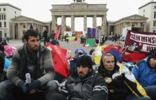 مهاجران افغان 226x145 - مخالفت وزیر امور داخله نیدرزاکسن جرمنی با اخراج پناهجویان افغان