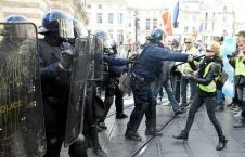 برگزاری تظاهرات ضد دولتی در فرانسه