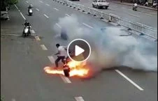 ویدیو/ موترسایکل سواری که زنده زنده در آتش سوخت