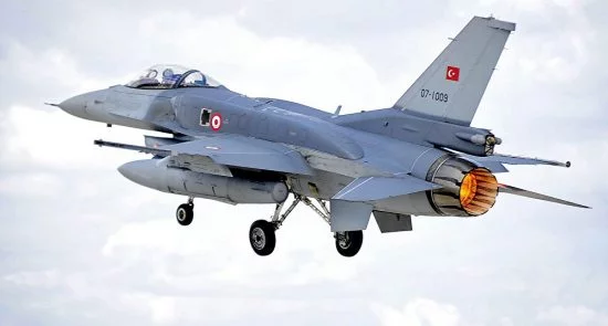 حمله طیارات جنگی ترکیه بالای مخفیگاه‌های گروه پ‌ک‌ک