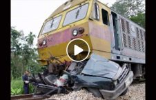 ویدیو برخورد شدید موتر با قطار 226x145 - ویدیو/ برخورد شدید موتر با قطار