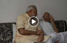 ویدیو/ دیدار متفاوت صدراعظم هند با مادر اش