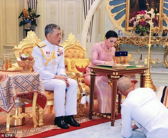 پادشاه تایلند 5 - تصاویر/ مراسم عجیب ازدواج پادشاه تایلند