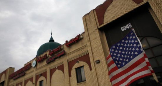 مسجد امریکا 550x295 - رسیده‌گی به مساجد امریکا برای تامین امنیت مسلمانان در ماه رمضان
