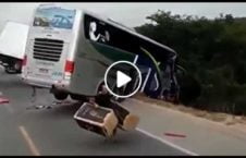 ویدیو رفتار عجیب برازیل حادثه تصادف 226x145 - ویدیو/ رفتار عجیب مردم برازیل با حادثه دیده گان یک تصادف