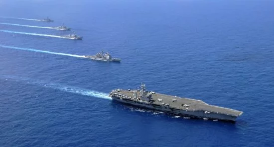 تهدید ایران با اعزام کشتی طیاره‌بر امریکایی در خاور میانه