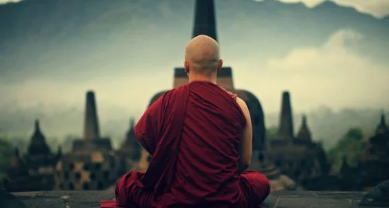 راهبی که چهل سال روی یک ستون زنده گی کرد + تصاویر