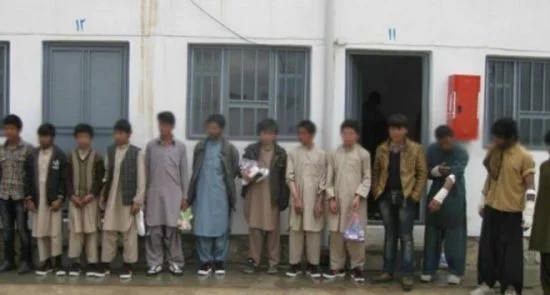 افشاگری تکان دهنده از قاچاق کودکان سرپل به پاکستان