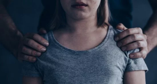 تجاوز جنسی تازه داماد شیطان صفت بالای دختر 15 ساله همسایه