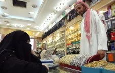 پلان جنجالی دولت سعودی برای باز ماندن مارکیت‌ها هنگام نماز