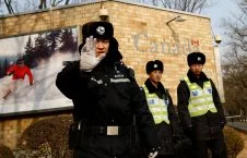 کارمند بریتانیایی در بند چینایی ها