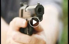 ویدیو/ واکنش استثنایی یک مرد در مواجهه با سارقان مسلح