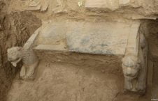تندیس  226x145 - دو تندیس باستانی هزاران ساله در افغانستان کشف گردیدند