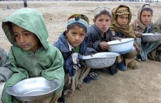 طفل 226x145 - آمار تکان دهنده یونیسف از شمار کودکان مبتلا به سوء‌تغذیه در افغانستان