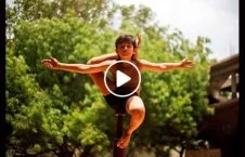 ویدیو/ استعداد عجیب طفل هندی در حرکات جمناستیک