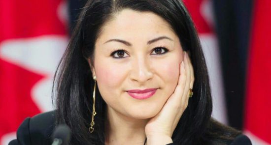 مریم منصف 550x295 - مریم منصف، وزیر کانادایی افغانی الاصل دوباره به پارلمان کانادا راه یافت