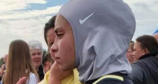 نور ابوکرم 2 550x295 - دختر مسلمان به دلیل حجابش از مسابقات دومیدانی حذف شد