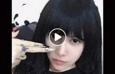 ویدیو/ مجازات متعلمان دختری که خود را آرایش می کردند!