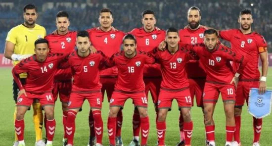 بازی مقتدرانه تیم ملی فوتبال افغانستان در برابر قهرمان آسیا