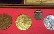 مدال‌های المپیکی 226x145 - مدال‌های ورزشکار سیاهپوست بریتانیا به حراج گذاشته شد