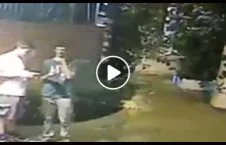 ویدیو/ لحظه زنده به گور شدن مرد جوان