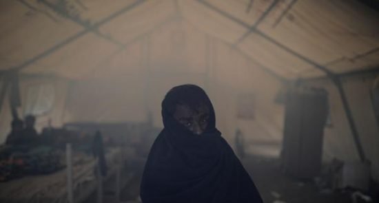پناهجو 550x295 - فرارسیدن موسم سرما و شرایط سخت پناهجویان افغان در بوسنیا
