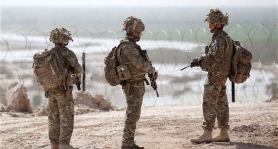 بریتانیا عسکر 550x295 - بررسی جنایات جنگی نیروهای بریتانیایی در افغانستان