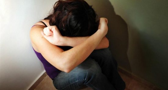 تجاوز جنسی 550x295 - افزایش چشمگیر تجاوز جنسی به زنان و دختران در بریتانیا