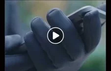 ویدیو/ دستکش پیشرفته ای که مانند یک بخاری عمل می کند