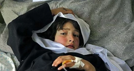 کودک بیمار افغان