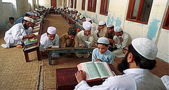 تجاوز جنسی استاد مدرسه تعلیم القران بر شاگرد ۱۰ ساله اش در پاکستان