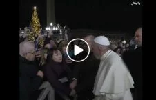 ویدیو/ برخورد فزیکی پاپ فرانسیس با یکی از هوادرانش