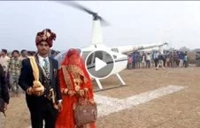 ویدیو/ پرواز عروس و داماد هندی در روز ازدواجشان