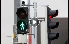 ویدیو/ وقتی چراغ ترافیک هم می تواند بلای جانمان شود