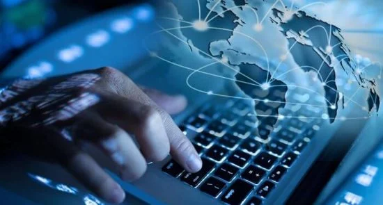 کاهش ۳۰ فیصدی بهای انترنت در افغانستان