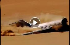 ویدیو/ لحظه سقوط طیاره در بیابان