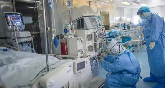واکنش وحیدالله مایار به مرگ مبتلایان ویروس کرونا به دلیل نبود دستگاه تنفس مصنوعی