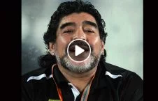 ویدیو/ حرکات مشکوک مارادونا در حاشیه یک بازی فوتبال