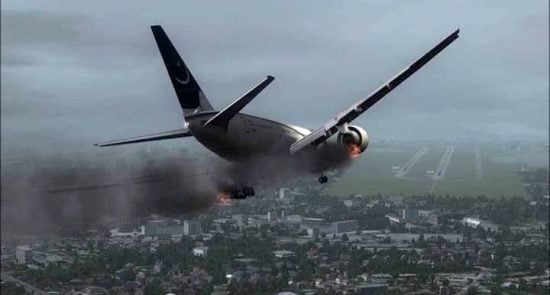 طیاره 550x295 - سقوط یک طیاره مسافربری در پاکستان