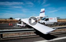 ویدیو فرود طیاره آموزشی شاهراه 226x145 - ویدیو/ فرود عجیب طیاره آموزشی در وسط یک شاهراه