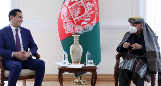 معاون صدراعظم اوزبیکستان، روز ملی اوزبیکی را به رییس جمهور غنی تبریک گفت