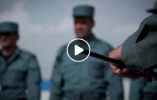 ویدیو/ لت و کوب غیر انسانی کسبه کاران توسط پولیس بامیان