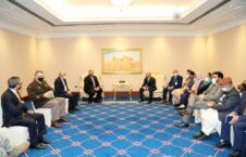 پومپیو قطر 226x145 - جزییات دیدار وزیر امور خارجۀ امریکا با هیئت حکومت افغانستان و طالبان