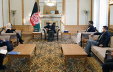 تاکید نماینده خاص ملل متحد بر توقف خشونت و جنگ در افغانستان