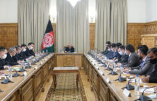 اشرف غنی رشید مرادوف 226x145 - تاکید رییس جمهور غنی بر گسترش مناسبات سیاسی، اقتصادی و امنیتی میان افغانستان و ترکمنستان