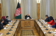 دیدار رییس جمهوری اسلامی افغانستان با رییس و اعضای کمیسیون مبارزه علیه فساد اداری