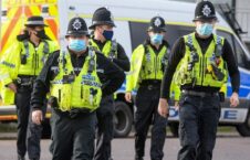 بریتانیا پولیس 226x145 - برخورد پولیس بریتانیا با ناقضان مقررات کرونایی